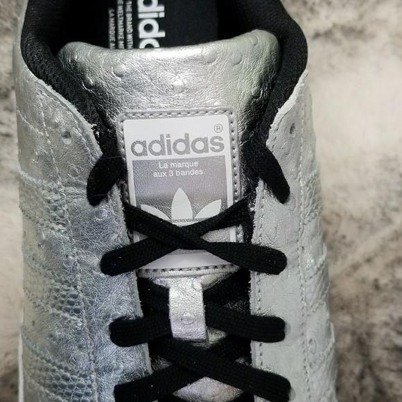 Adidas Men Superstar Metallic Ostrich Leather Shoe - Picture 6 of 7